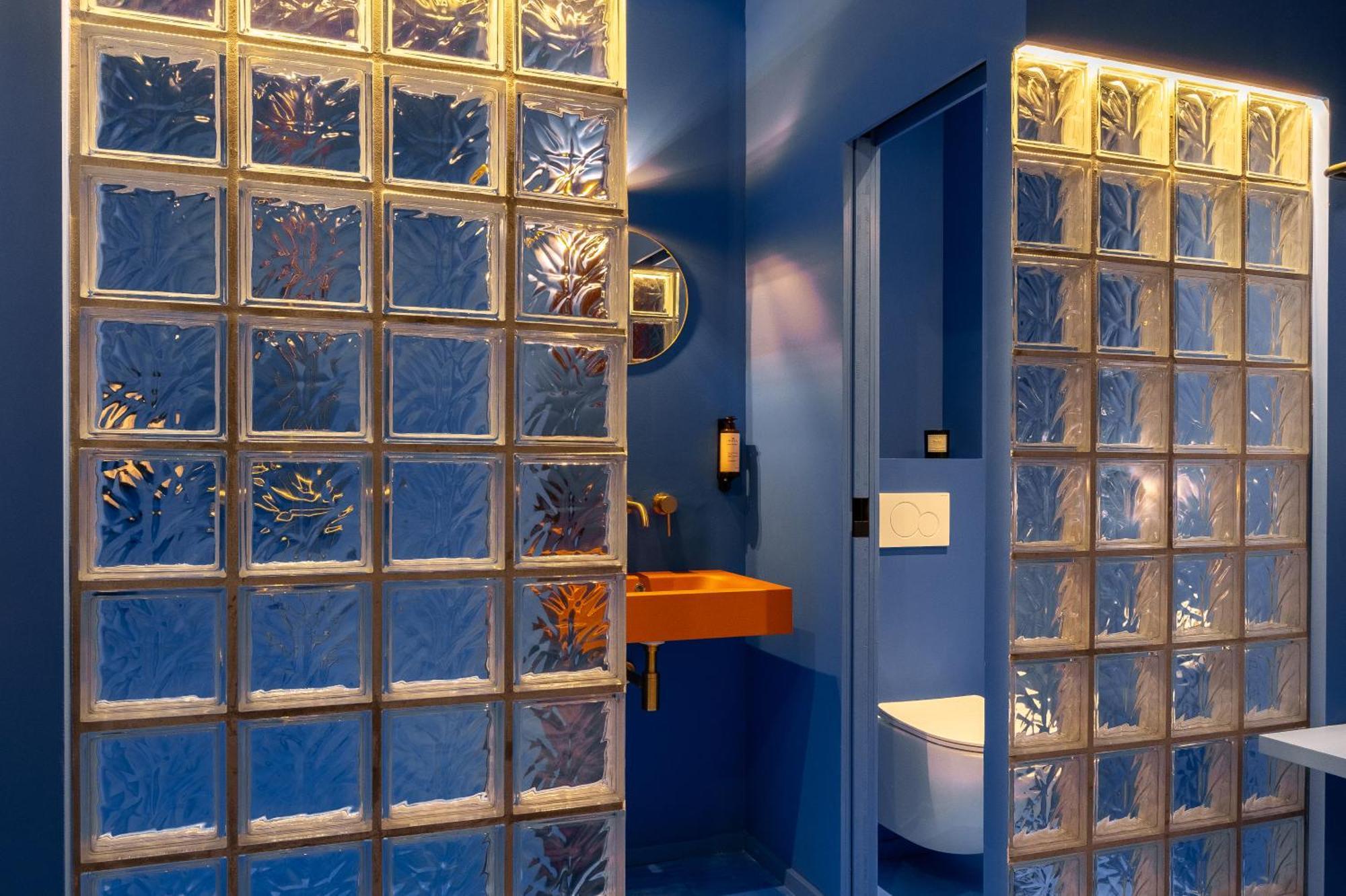 Single Room,1610478779:JPEG